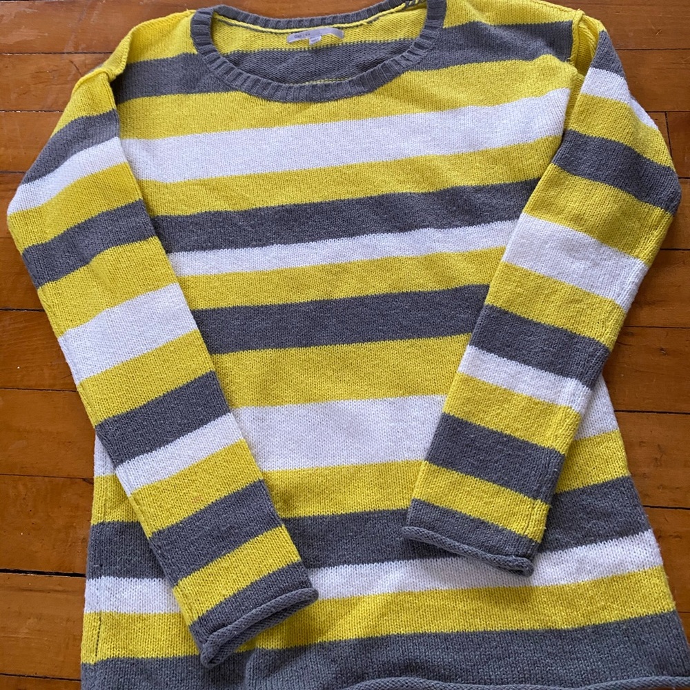 GAP knit sweater